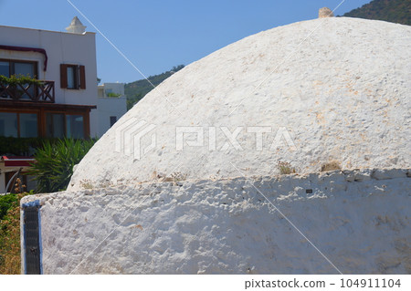 Traditional water cistern in Bodrum city. White round cellar, a traditional Turkish cellar 104911104