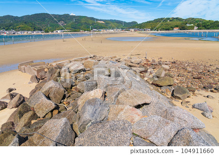 東羽津海岸的頓堡羅、前島的風景<愛知縣西尾市> 東羽津海岸的頓堡羅、前島的風景<愛知縣西尾市> 104911660