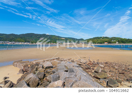 東羽津海岸的頓堡羅、前島的風景<愛知縣西尾市> 東羽津海岸的頓堡羅、前島的風景<愛知縣西尾市> 104911662