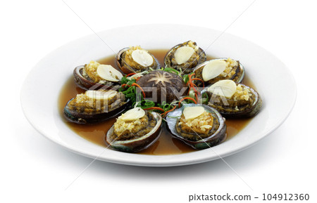 Steamed Abalone with Garlic decoration Mushroom Steamed Abalone with Garlic decoration Mushroom 104912360