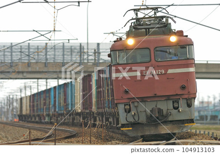 Hokuriku Main Line Kaga Kasama - Mikawa JR Freight EF81-129 (Toyama) Hokuriku Main Line Kaga Kasama - Mikawa JR Freight EF81-129 (Toyama) 104913103
