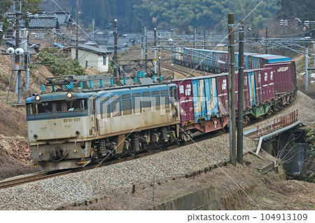 北陸本線 五十鈴栗栗 JR Freight EF81-501(富山) 北陸本線 五十鈴栗栗 JR Freight EF81-501(富山) 104913109