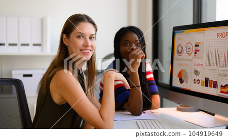 Marketing accounting team meeting and working together at company 104919649