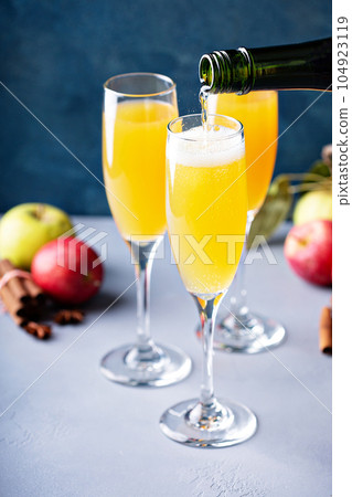 Apple mimosa cocktail Apple mimosa cocktail 104923119