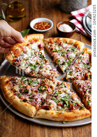 Barbeque chicken pizza Barbeque chicken pizza 104923205