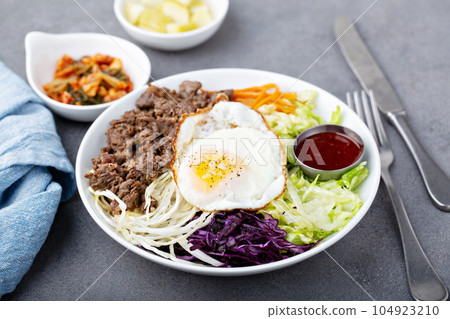 Traditional korean bibimbap Traditional korean bibimbap 104923210