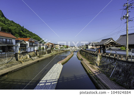 Sera Townscape along the Ashida River Sera Town, Hiroshima Prefecture Sera Townscape along the Ashida River Sera Town, Hiroshima Prefecture 104924884