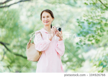 Sightseeing for middle-aged girls Image of a girls' trip 104926766