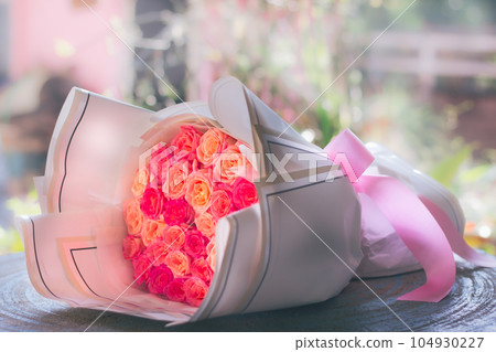 Bouquet of pink rose outdorr Bouquet of pink rose outdorr 104930227