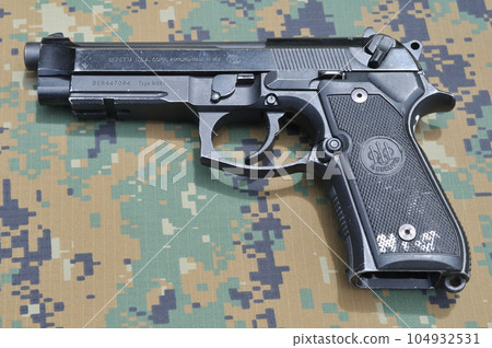 pistol, pistols, handgun 104932531