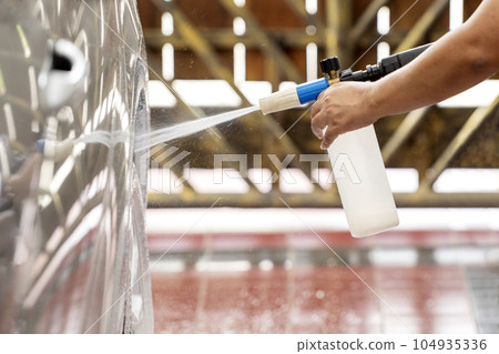 Car washing and detailing Car washing and detailing 104935336