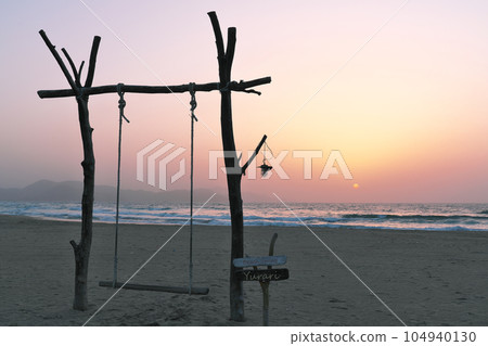 [夕日浦海水浴場（傍晚）] 京都府京丹後市網野町濱詰 104940130
