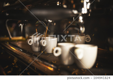 Automatic coffee maker machine Automatic coffee maker machine 104941824