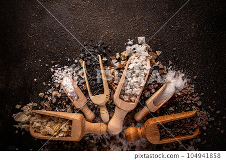 Flat lay of different types of salt 104941858