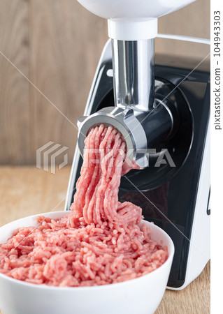 Electric meat grinder 104943303