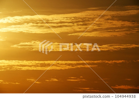 Golden clouds, winter, 221210am 104944938