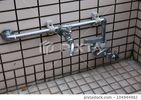 [夏季形象]池畔供水 104944982