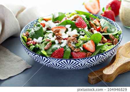 Fresh strawberries and goat cheese salad 104946829