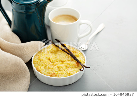 Vanilla custard bread pudding 104946957