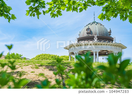 Tsurumai Park under the blue sky, Concert Hall <Nagoya City, Aichi Prefecture> 104947283