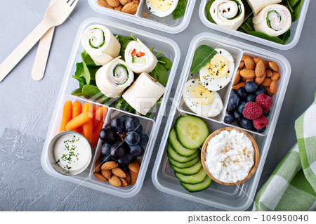 Healthy lunch or snack to go Healthy lunch or snack to go 104950040