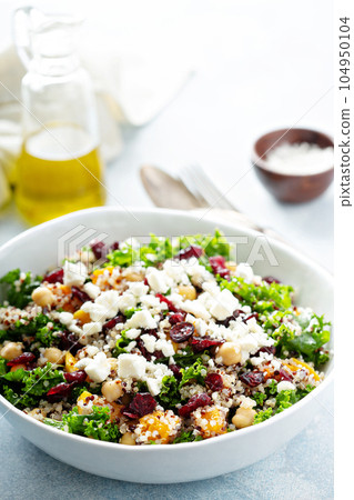 Kale and quinoa salad with chickpeas Kale and quinoa salad with chickpeas 104950104