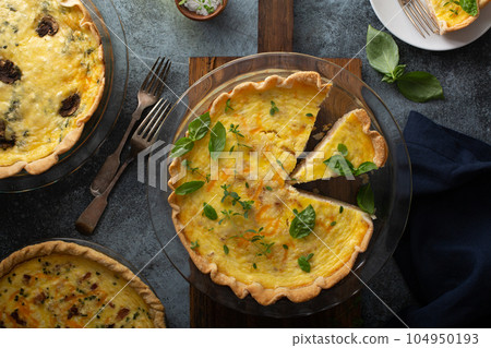 Quiche Lorraine with ham and cheese Quiche Lorraine with ham and cheese 104950193