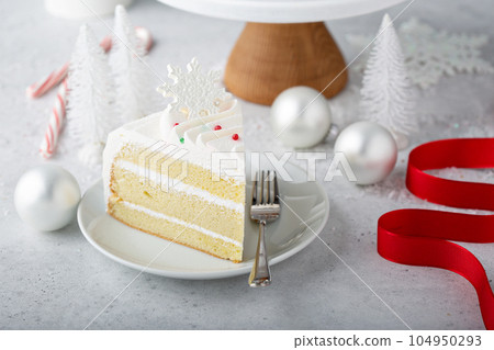 White Christmas cake 104950293