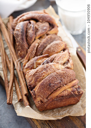 Cinnamon twisted loaf Cinnamon twisted loaf 104950906