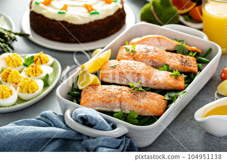 Salmon and green beans for Easter Salmon and green beans for Easter 104951138