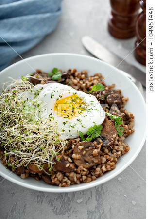 Toasted buckwheat with mushrooms 104951448