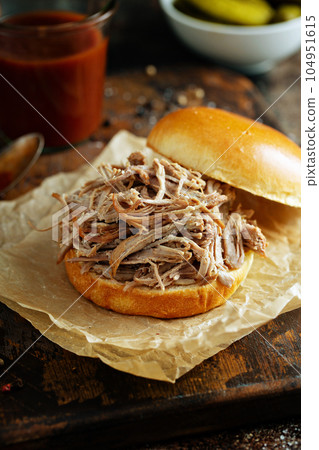 Pulled pork sandwich 104951615