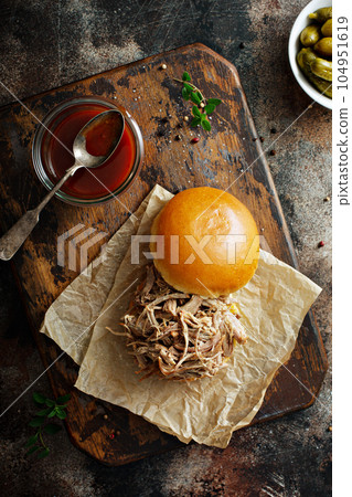 Pulled pork sandwich 104951619
