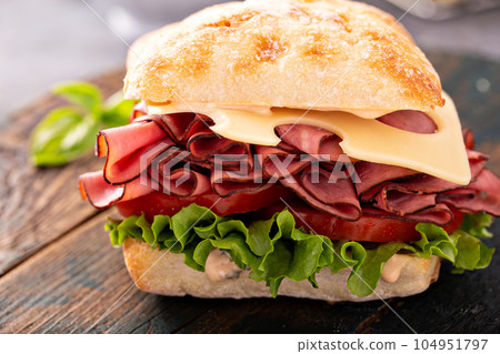 Healthy and filling roastbeef sandwich 104951797