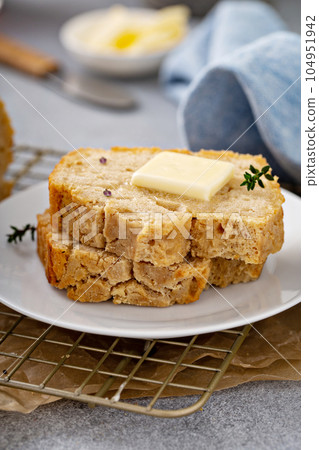Beer bread on a cooling rack 104951942