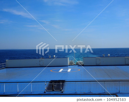 Boat trip from Yokosuka Port to Shinmoji Port 104952583