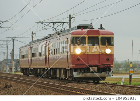 北陸幹線三河～加賀笠間 JR西日本A19編組（金澤） 104953935