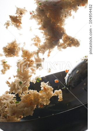 Fry fried rice 104954482