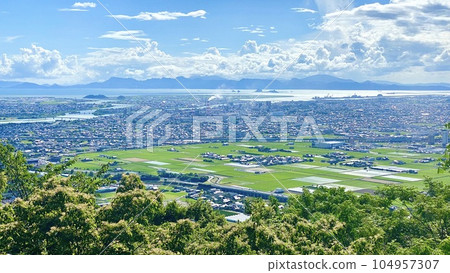 從龍鳳山眺望熊本縣八代市 從龍鳳山眺望熊本縣八代市 104957307