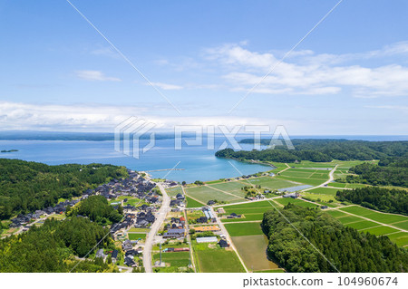 無人機拍攝 | 能登島和七尾灣的藍天和自然風光 | 拍攝北側 | 石川縣七尾市 無人機拍攝 | 能登島和七尾灣的藍天和自然風光 | 拍攝北側 | 石川縣七尾市 104960674