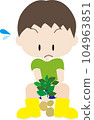 Child digging 104963851