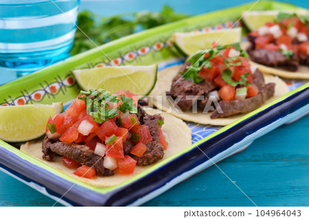 美味的墨西哥炸玉米餅 104964043