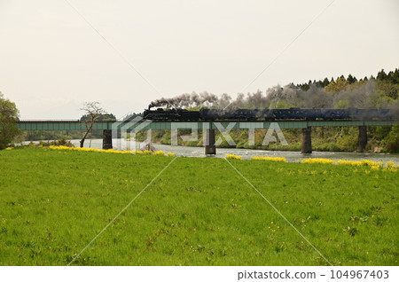 JR Kamaishi Line Kitakami River Bridge where SL Ginga also ran 104967403