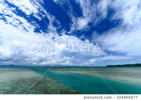 beautiful sea and sky 104969877