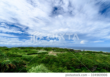 從沖繩中部地區看到的風景 從沖繩中部地區看到的風景 104969906