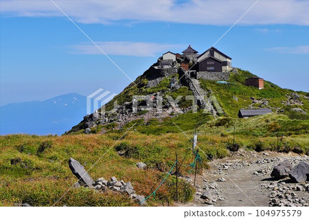 月山神社和鳥海山 月山神社和鳥海山 104975579