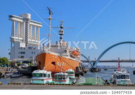 [Aichi] Stroll around Nagoya Port. Antarctic observation ship Fuji, Port of Nagoya Aquarium, gourmet food, famous port water art fireworks, etc. can be enjoyed by the whole family. 104977459