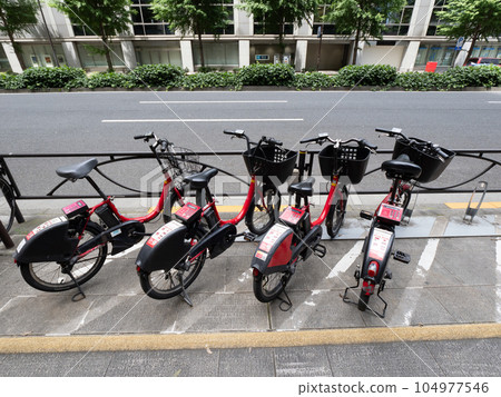 東京丸之內的自行車共享單車停靠點 東京丸之內的自行車共享單車停靠點 104977546