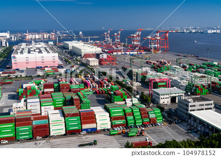 《Tokyo》Aomi Container Wharf/Container Yard 104978152