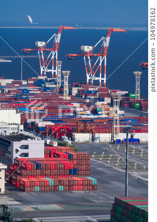 《東京》青海集裝箱碼頭/集裝箱堆場 104978162